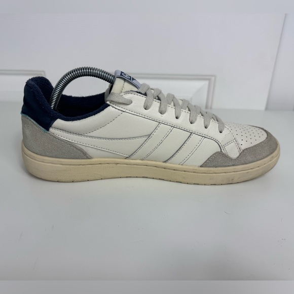 Gola Eagle Leather Suede Sneakers White And Navy CMB530 Men’s 9.5 - Picture 2 of 8